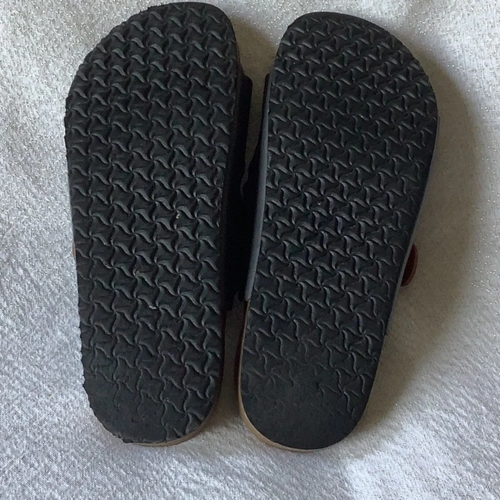 ONCAI men’s sandals